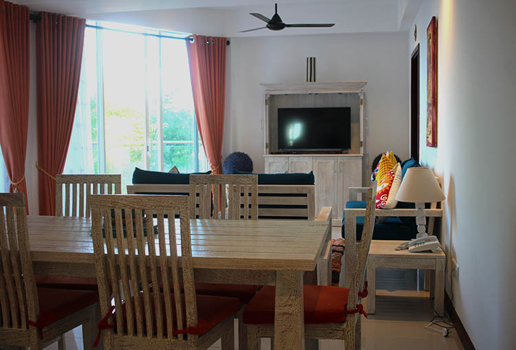 Beach Bliss - Dining Area 1